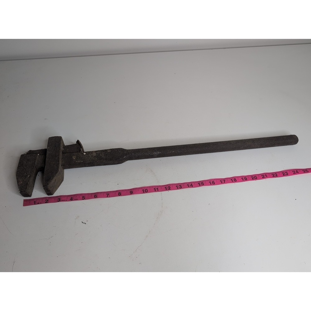 Vintage 25in All Steal Iron Monkey Wrench Adjustable Handle Solid Steal DHW